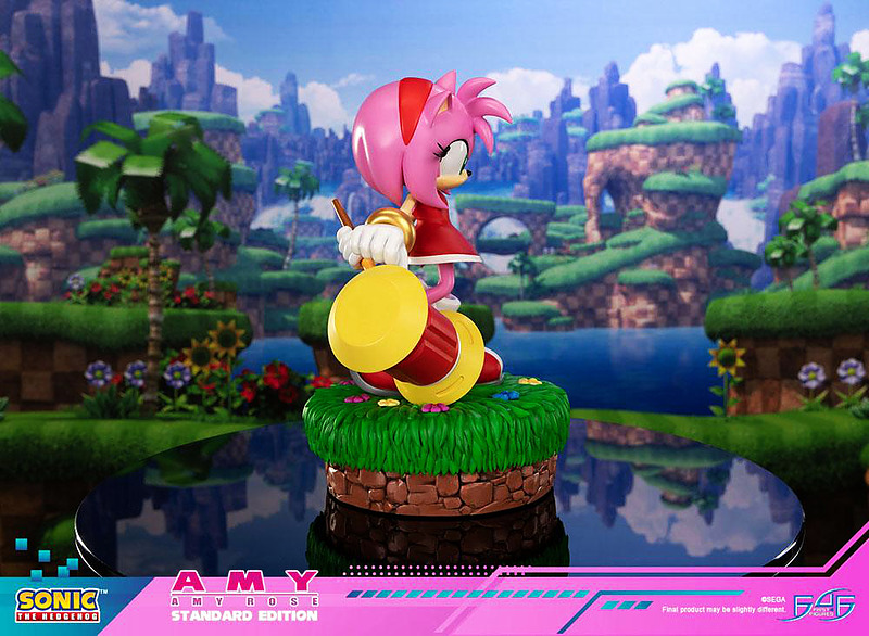 Sonic the Hedgehog Statue Amy Rueckseite